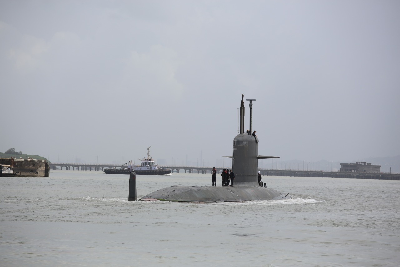Vietnam’s purchase of Kilo-class submarines and military modernization